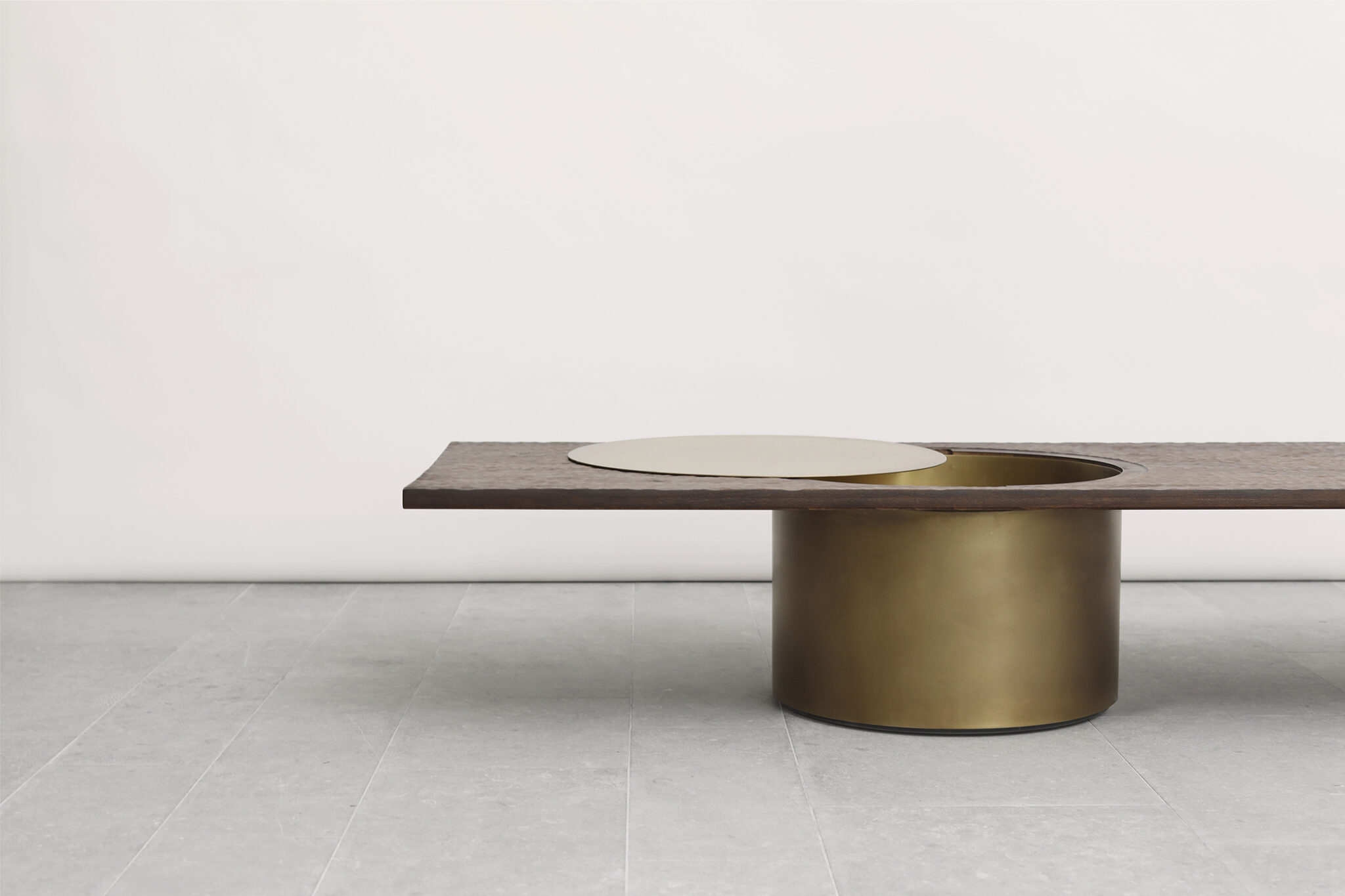 DELORDINAIRE_chiseled tables_01